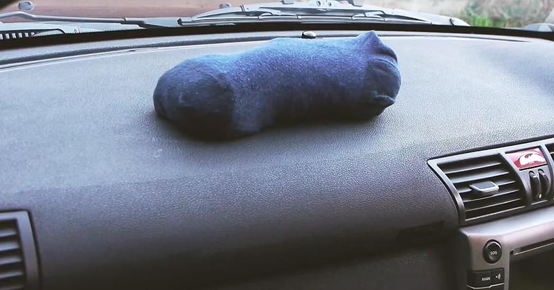 How To Defog Windows With Cat Litter