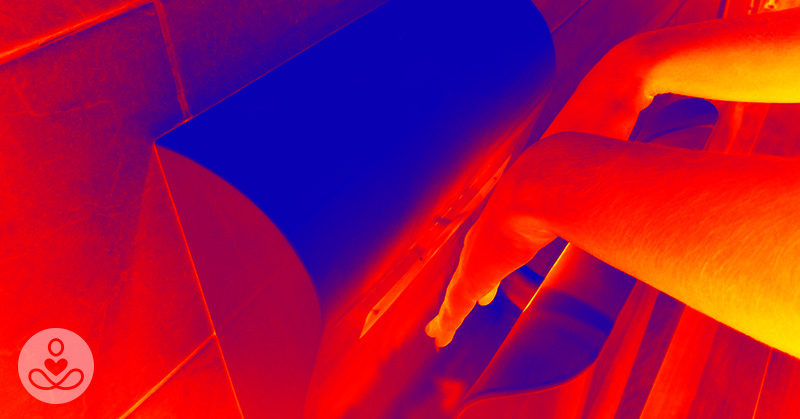 Hand Dryers Spread Bacteria So Dramatically That Scientists Think They’re a Public Health Threat