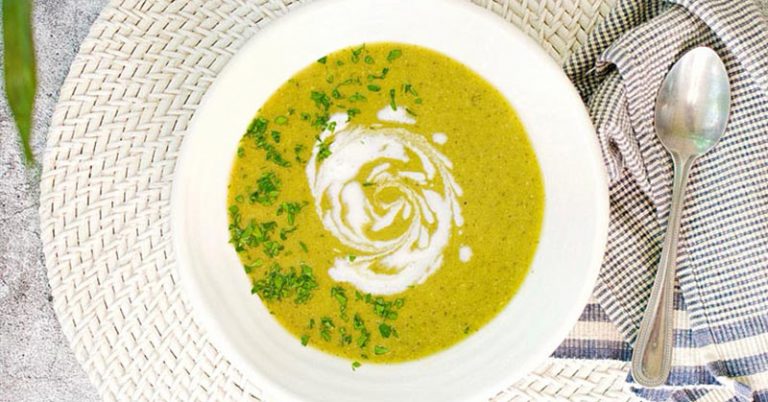 Delicious Garlic Asparagus Broccoli Soup - Featured image