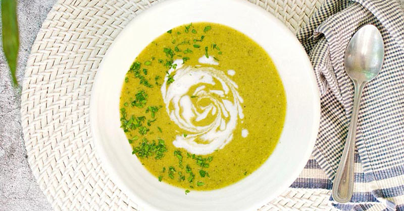 Delicious Garlic Asparagus Broccoli Soup