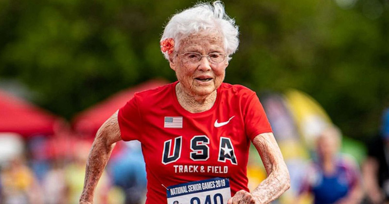 103-Year-Old Runner Nicknamed “Hurricane” Wins Yet Another Gold in 100-Meter Dash - Featured image