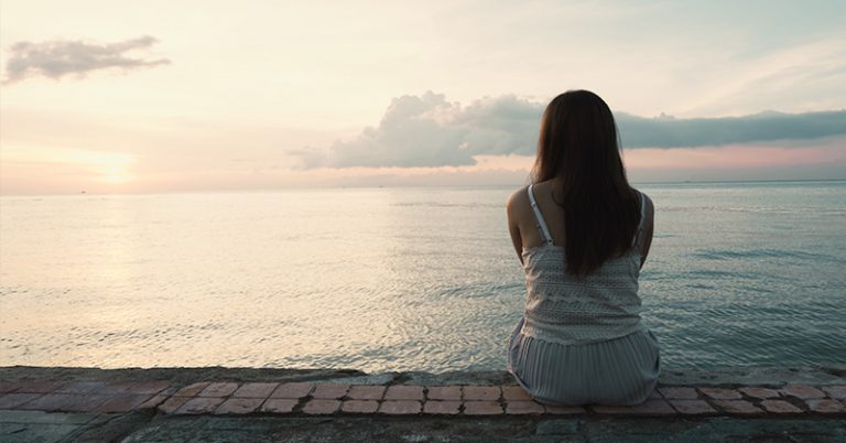 Neuroscientists have identified how exactly a deep breath changes your mind - Featured image