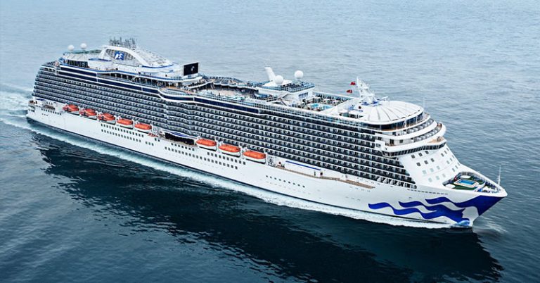 Carnival Cruise Caught Dumping Food and Plastic Waste into the Ocean - Featured image