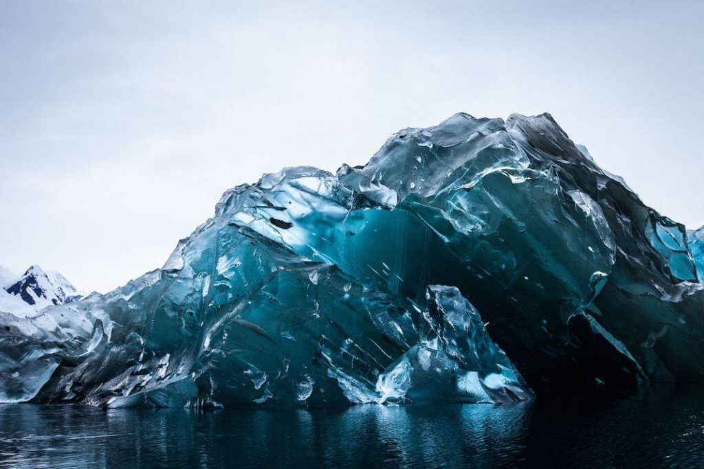 Stunning Photos of the Underside of an Iceberg - Featured image