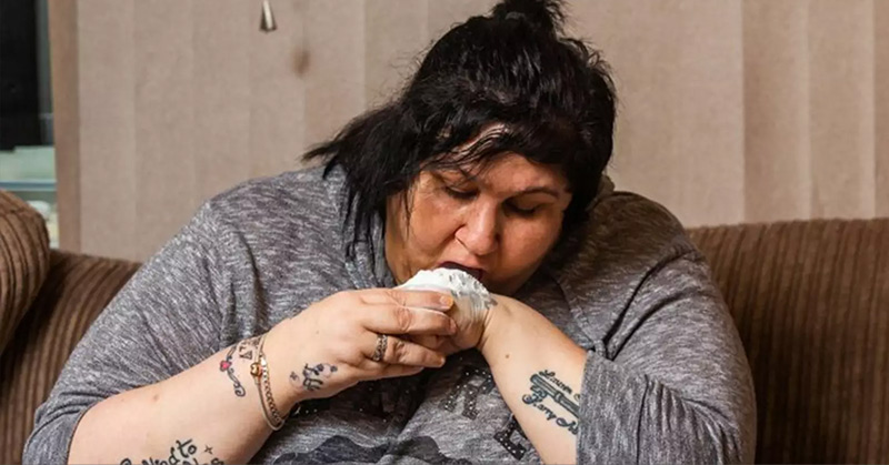 Woman Spends $10.5K on Baby-Powder Addiction, Eats a Bottle a Day