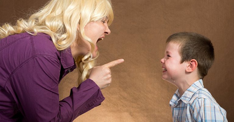 How Yelling at Your Kids Actually Affects Them - Featured image