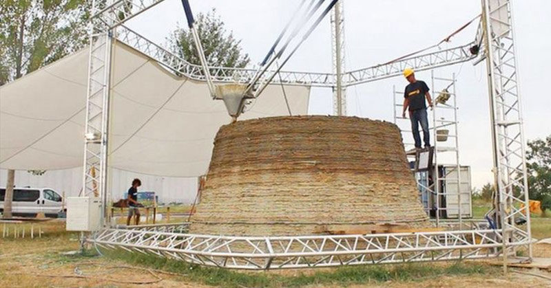 World’s Largest 3D Printer Makes Almost Zero Cost Homes Out of Mud