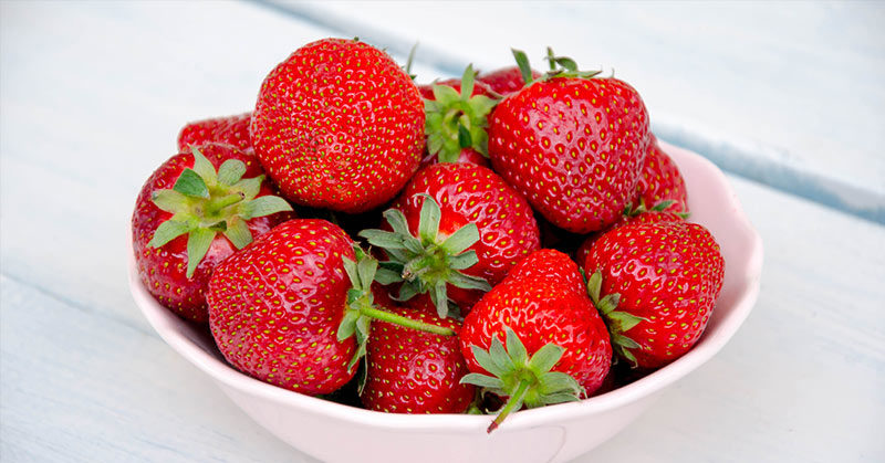 Easy Hack to Keep Strawberries Fresh in the Fridge for Weeks