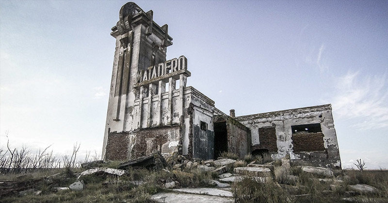 Welcome to the Underwater “Town that Drowned”