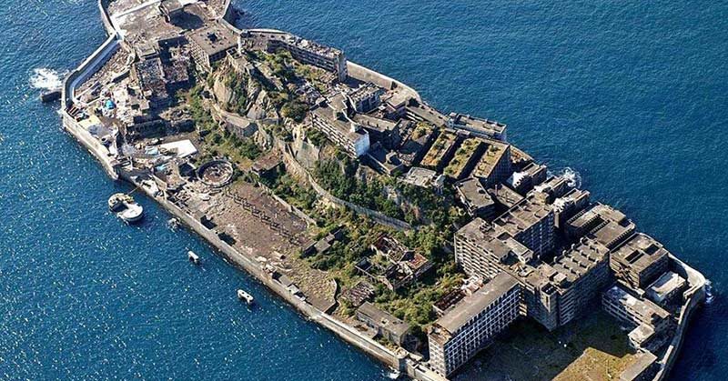 The Incredible Ruins of 11 Abandoned Islands