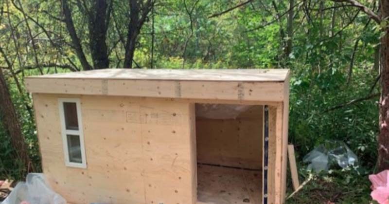 Meet the carpenter building insulated, mobile shelters for homeless people this winter