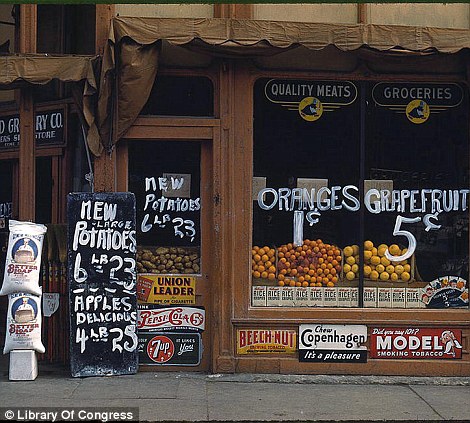 1942: Outside the Chicago and Northwest Railway Company in Clinton, Iowa