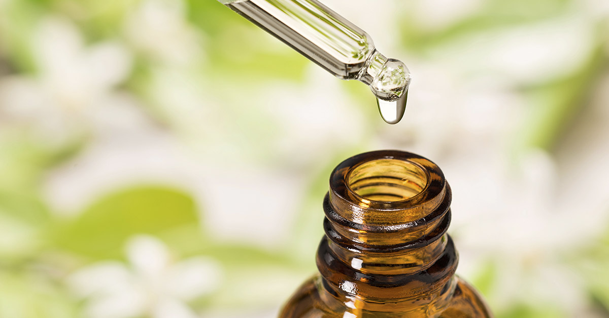 Are Essential Oils the Secret Weapon to Survive Allergy Season?