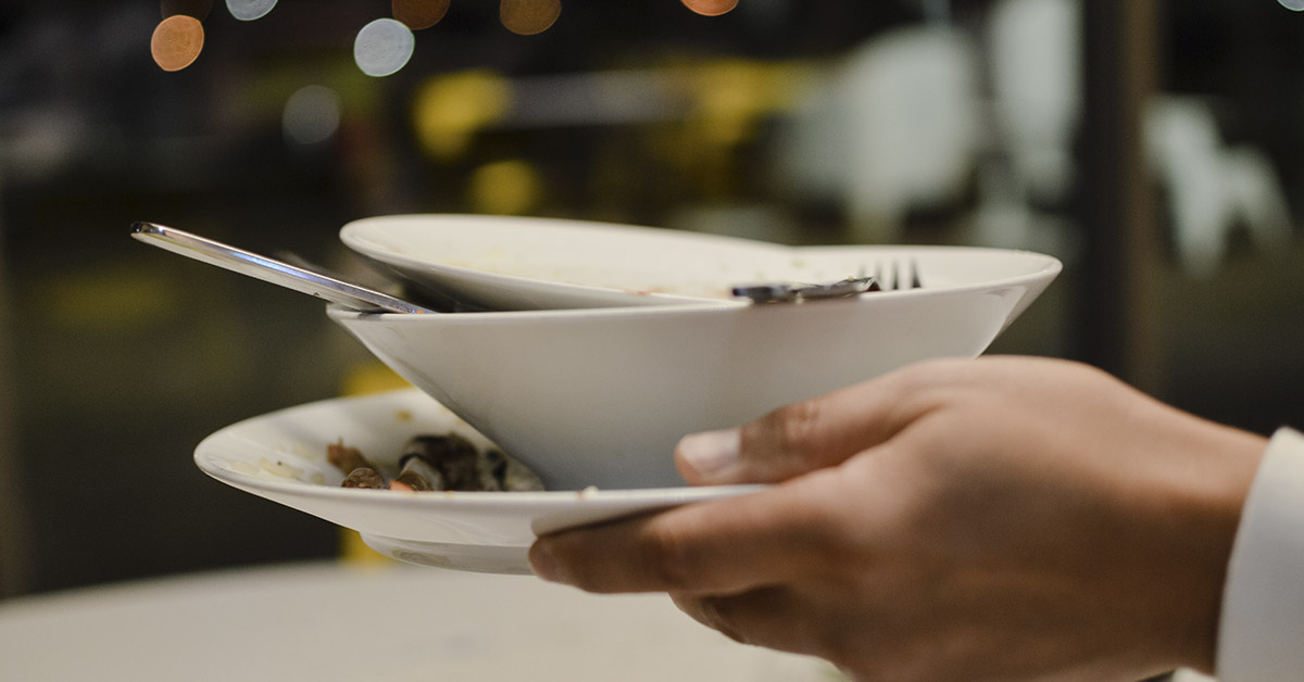Restaurant dishwashers leaving soap residue on dishware that could harm gut health