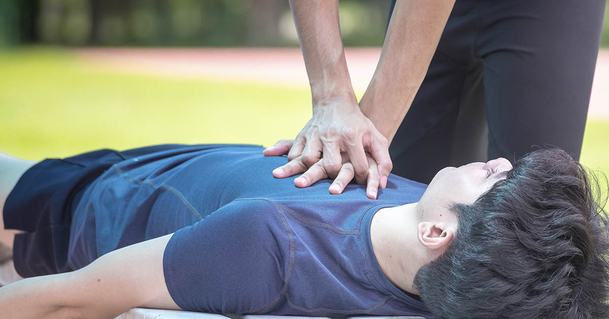 18-year-old dies after suffering cardiac arrest in bathroom after gym class, parents say