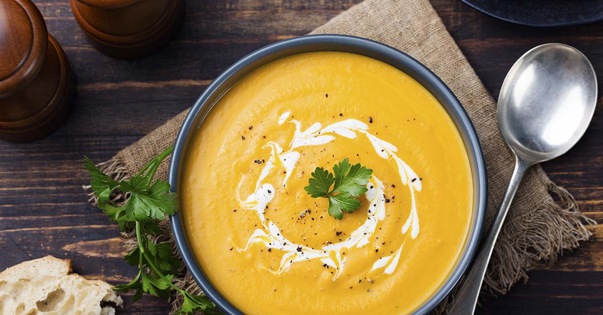 This turmeric carrot soup is the BEST anti-inflammatory soup