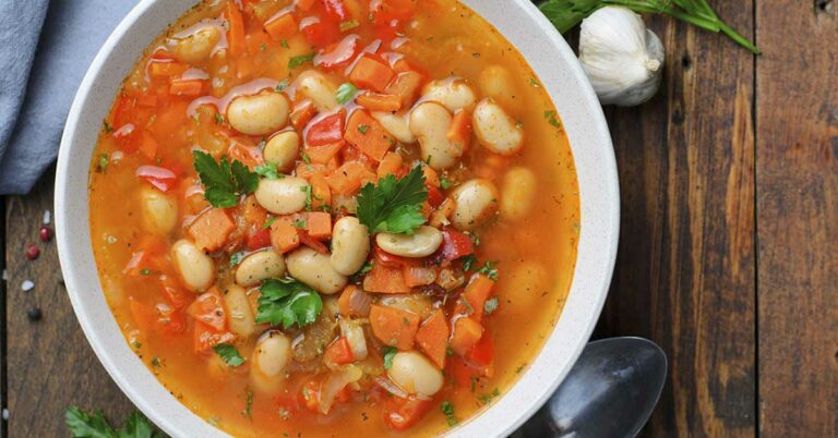 13 Foods The Longest Living People In The World Eat Everyday - Featured image
