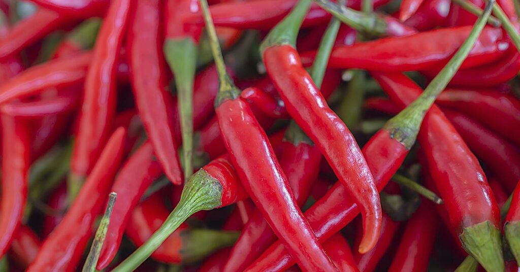 6 Health Benefits of Cayenne Pepper - Featured image
