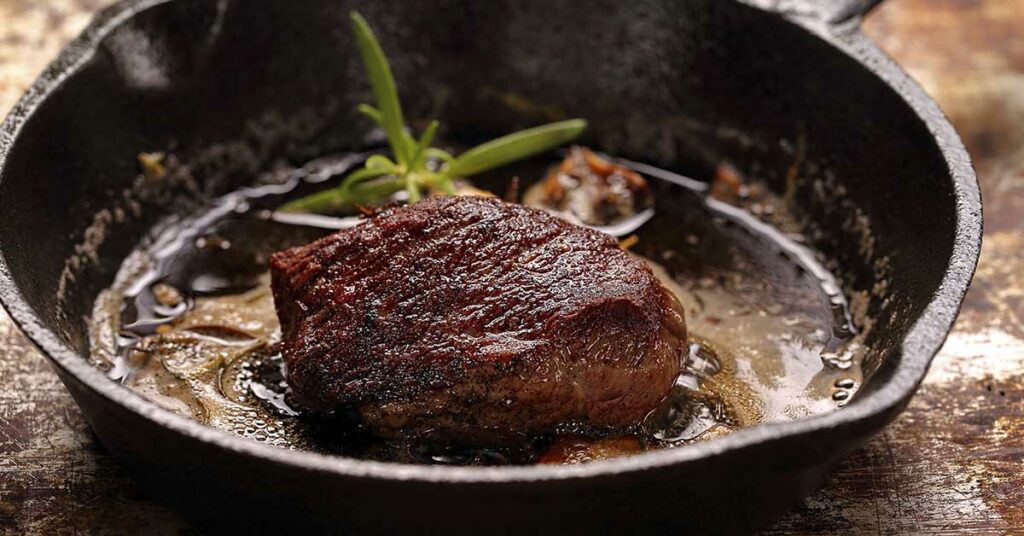 Cast Iron Pans & Your Health: 7 Important Facts You Should Know - Featured image
