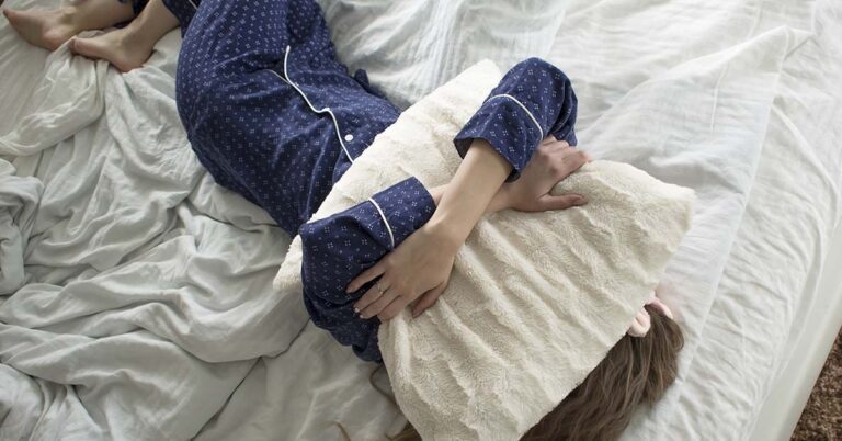 The 10 Best Natural Hangover Cures - Featured image