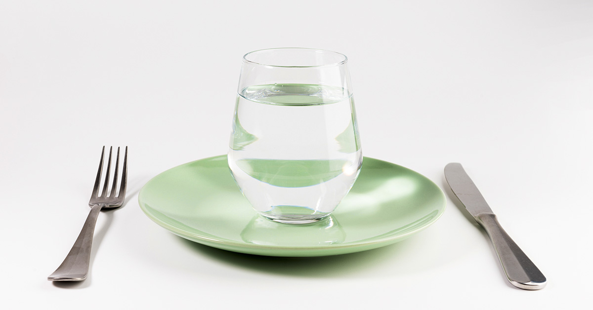 Water Fasting: What Are The Benefits and Drawbacks?