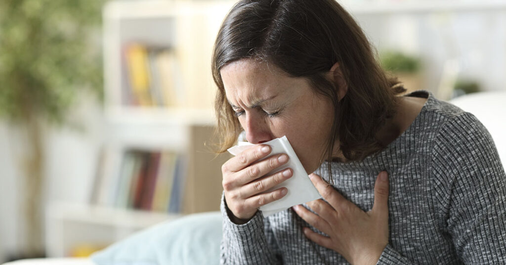8 Ways To Get Rid Of Phlegm And Mucus In Chest And Throat - Featured image
