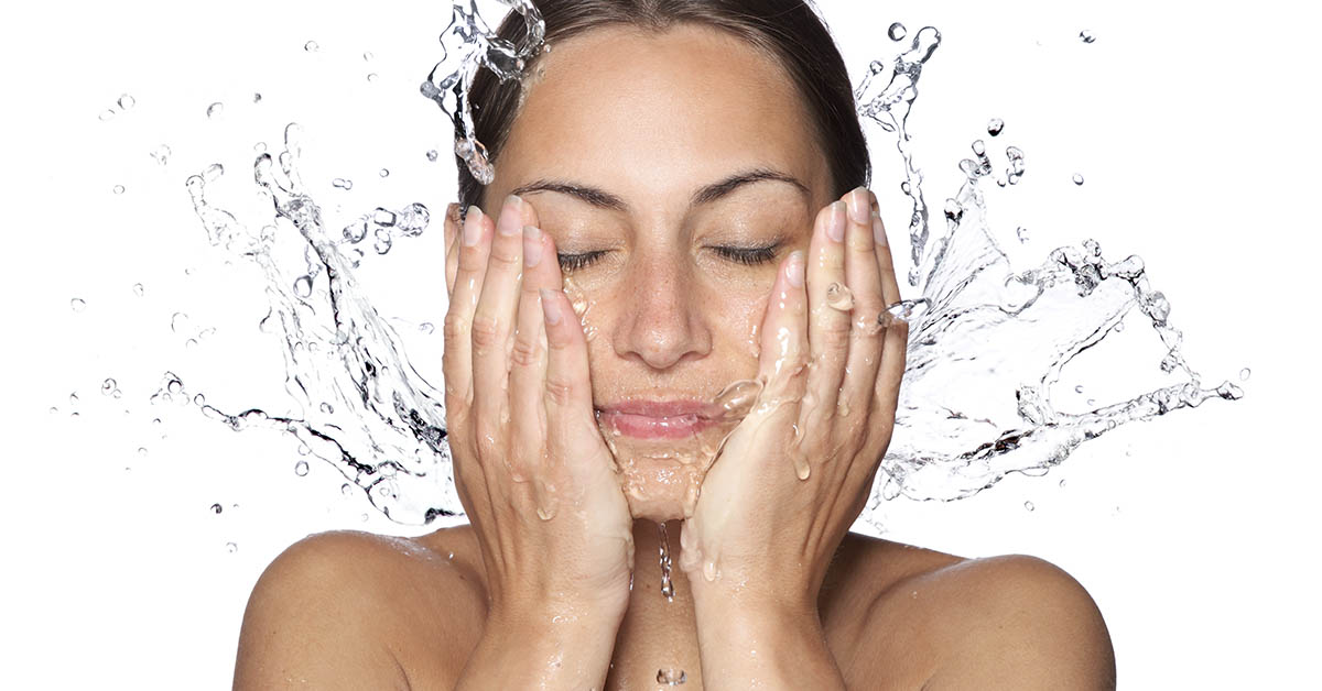 Dermatologist Reveals 3 Places You Must Wash To Avoid Life-Threatening Infections
