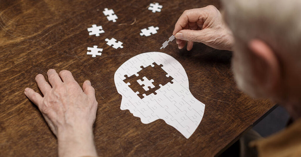 Early Signs of Dementia: 5 Behavior Changes To Look Out For - Featured image