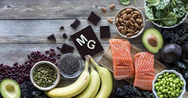 15 Signs You Have a Magnesium Deficiency & The Foods You Need to Eat - Featured image