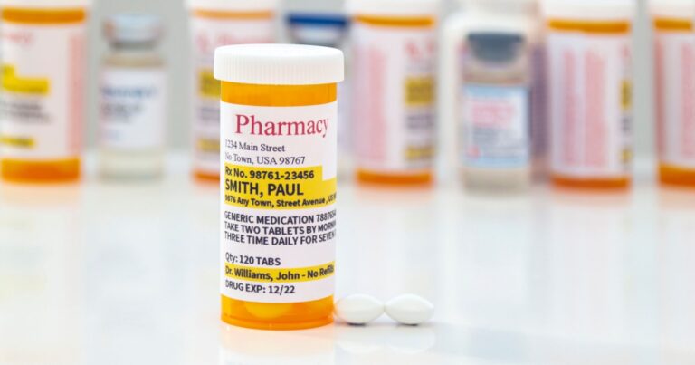 Top Drugs With Greater Health Risks for People Over 65 - Featured image