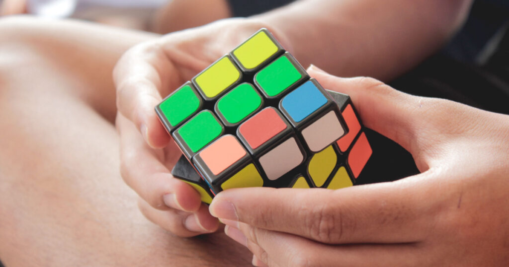 Rubik's play