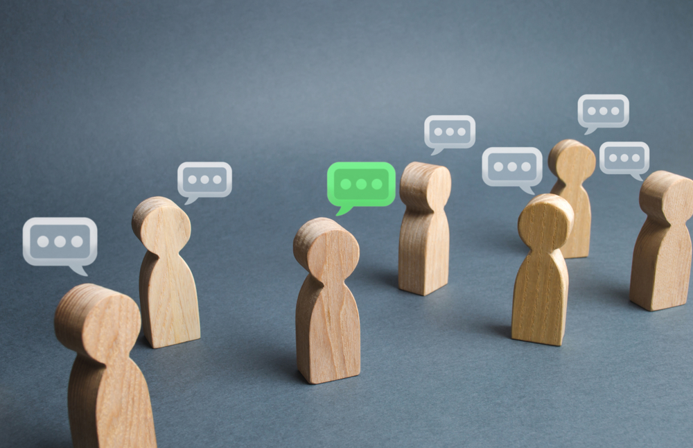 A lot of people figures and comment clouds above their heads. The process of discussion and commenting, the search for fresh ideas and optimal solutions. Best thought, good idea, positive feedback.
