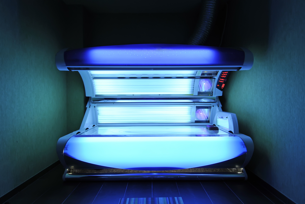 Blue solarium ready for use.