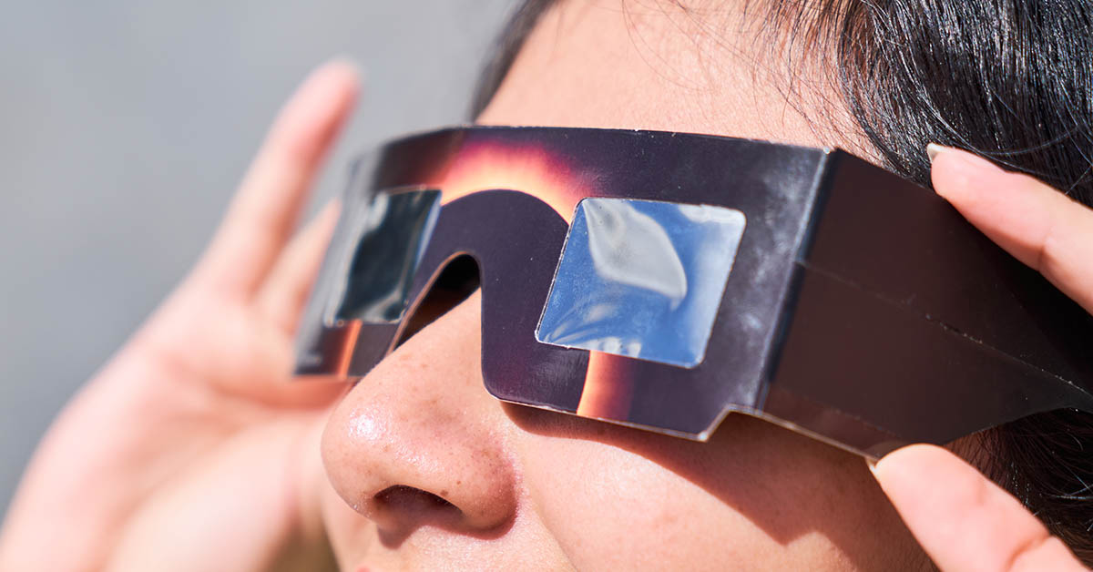 Woman Went Partially Blind After Looking at an Eclipse for Only 10 Seconds