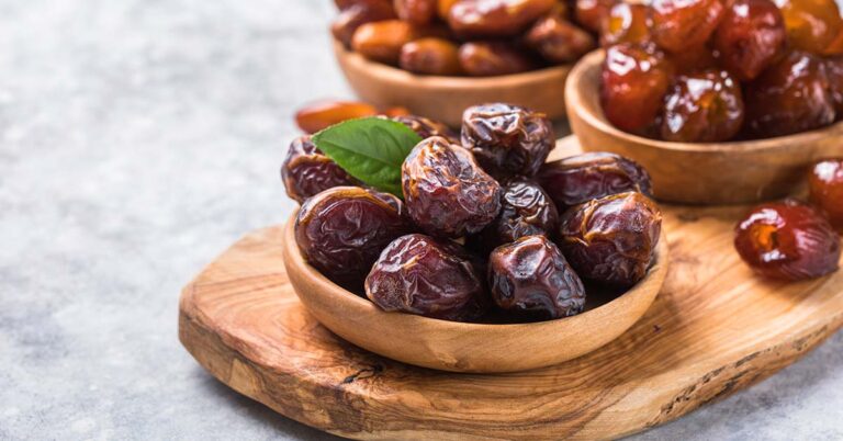 9 Reasons Why You Should Be Eating More Dates - Featured image
