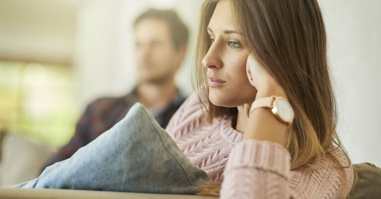 Research Shows These 6 Habits Predict The End of a Relationship  - Featured image
