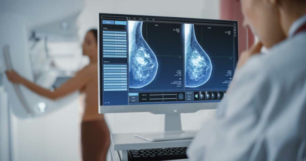 If You Notice Any of These 7 Signs, Don’t Ignore Them- They Could Be Early Signs of Breast Cancer - Featured image