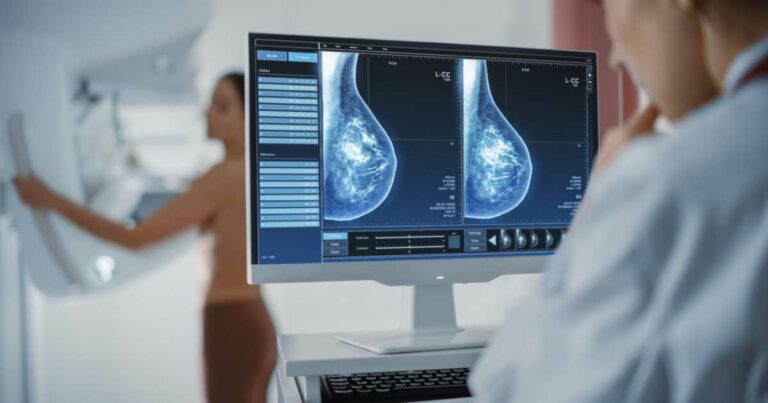 If You Notice Any of These 7 Signs, Don’t Ignore Them- They Could Be Early Signs of Breast Cancer - Featured image