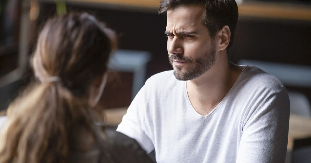 10 Red Flags That Someone Can Not Be Trusted, According To Science
