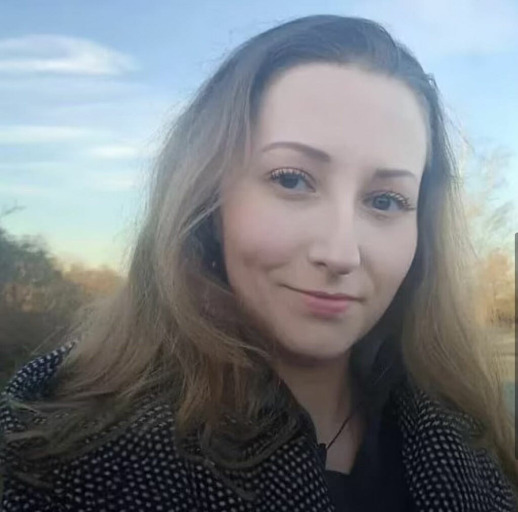 Young woman taking a selfie. 
