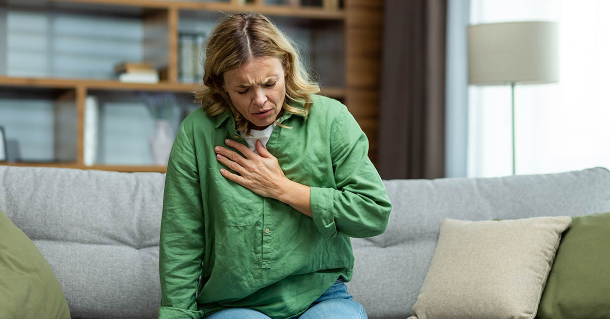 Chest Pain May Be a Symptom of a Common Vitamin Deficiency