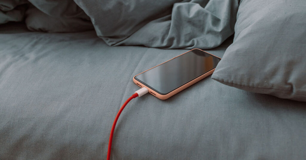 Teen Almost Dead After Phone Charger Accident Leaves His Neck Scarred With 4th Degree Burns - Featured image