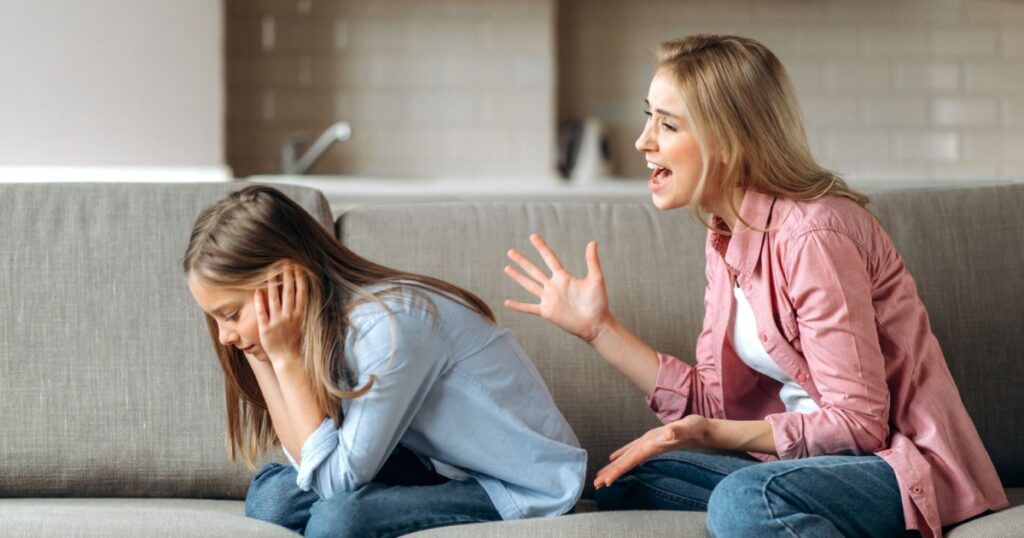 Conflict of mom and daughter.