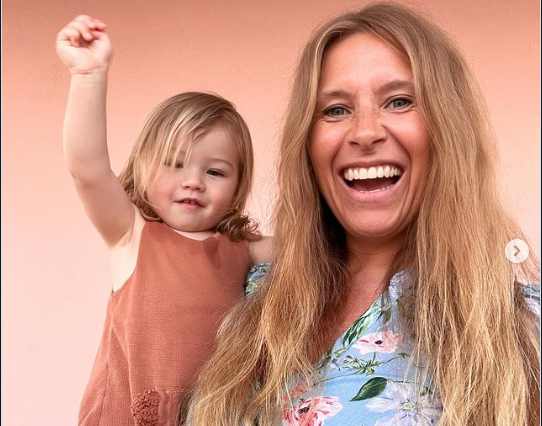 mother and child instagram picture