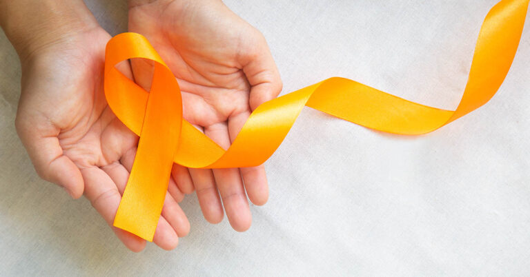8 Early Warning Signs of Leukemia To Never Ignore - Featured image