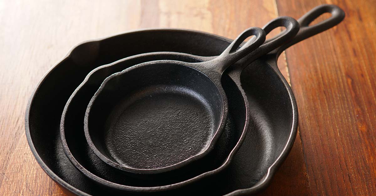 5 Things to Avoid Cooking in Cast Iron Pans
