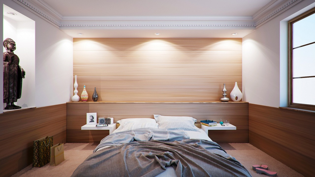 unmade bed