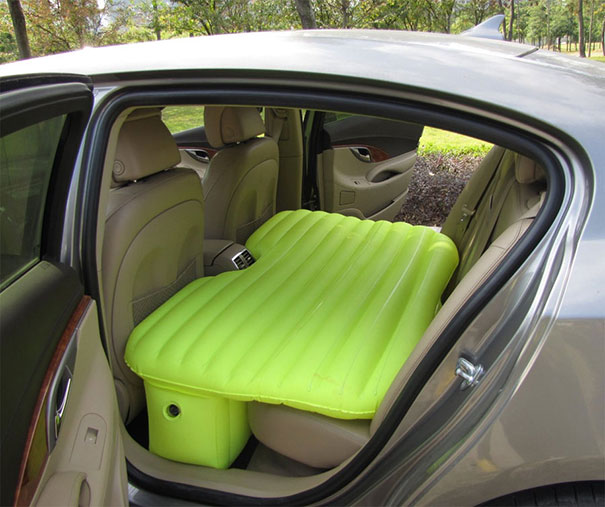 Inflatable mattress in a car