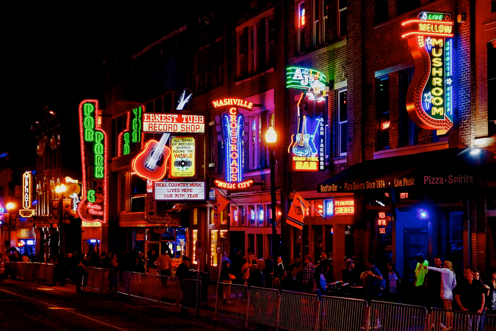  Nashville, Tennessee, USA - 2018.04.25. - On Broadway in Nashville at night.                  