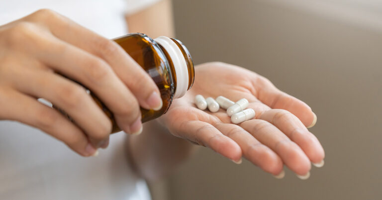 A Higher Dose of This Important Nutrient Each Day Keeps Dementia At Bay - Featured image